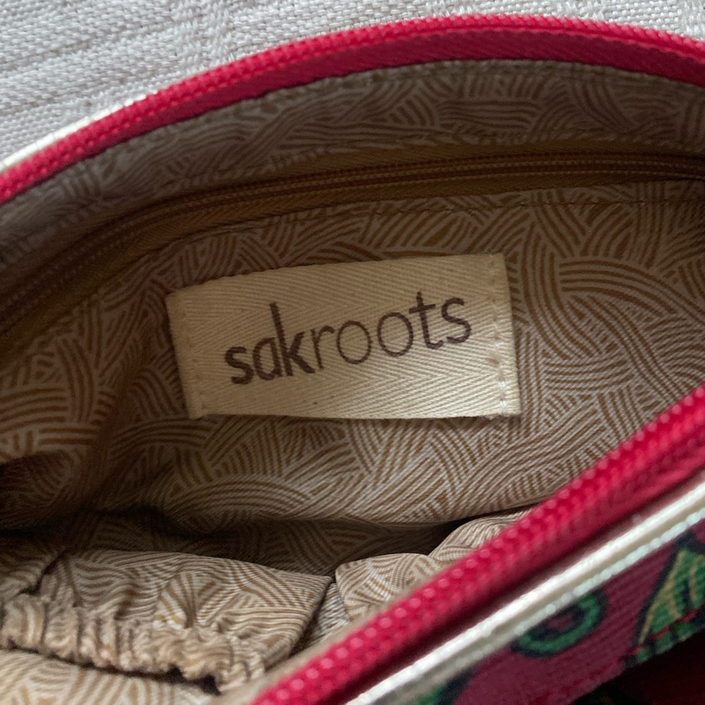 Sakroots red floral canvas purse. - Picture 9 of 12
